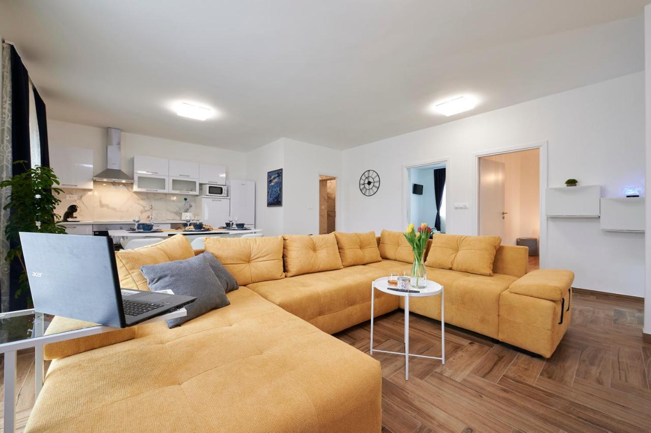 New 4* Apartman Zoa In Trogir Exterior photo