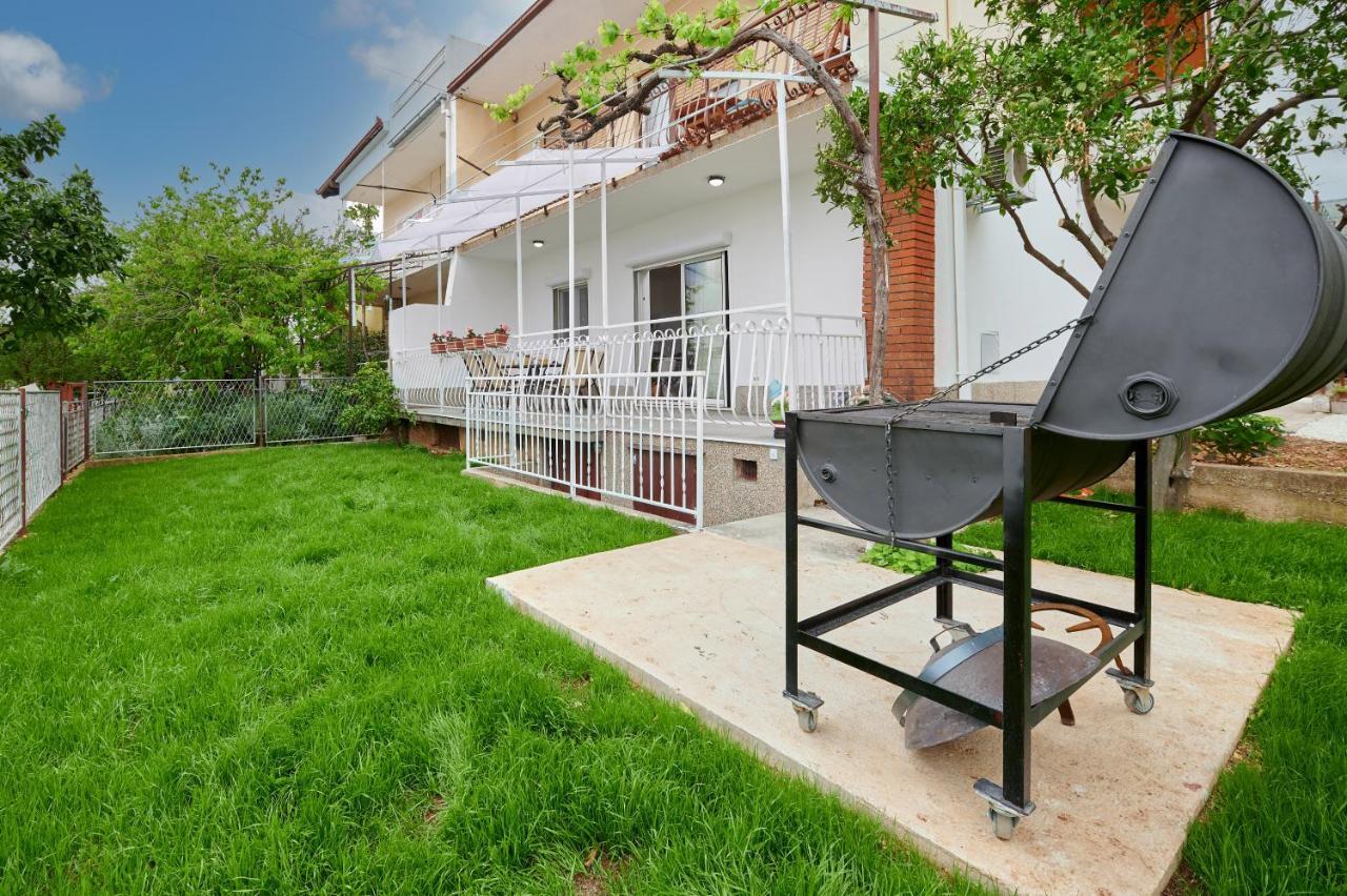 New 4* Apartman Zoa In Trogir Exterior photo
